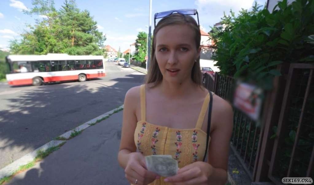 Flash-Those-Perfect-Tits-for-Cash.jpg Flash-Those-Perfect-Tits-for-Cash.jpg